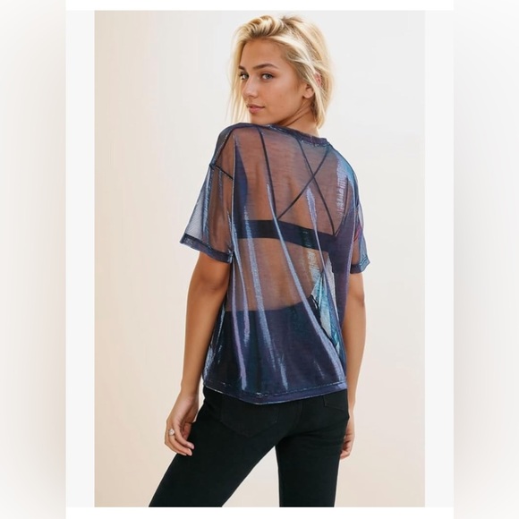 Metallic Shimmer See-through Short Sleeve Shirt Blouse (Medium) - Picture 4 of 6